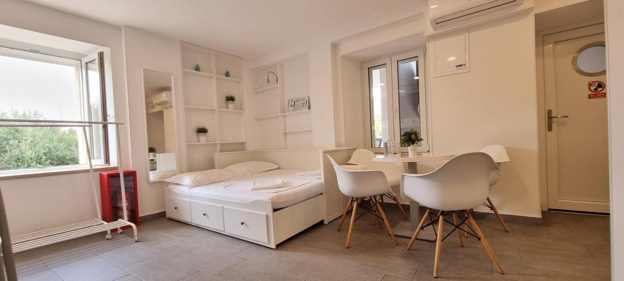 Tissa-Novalja Apartamento Exterior foto